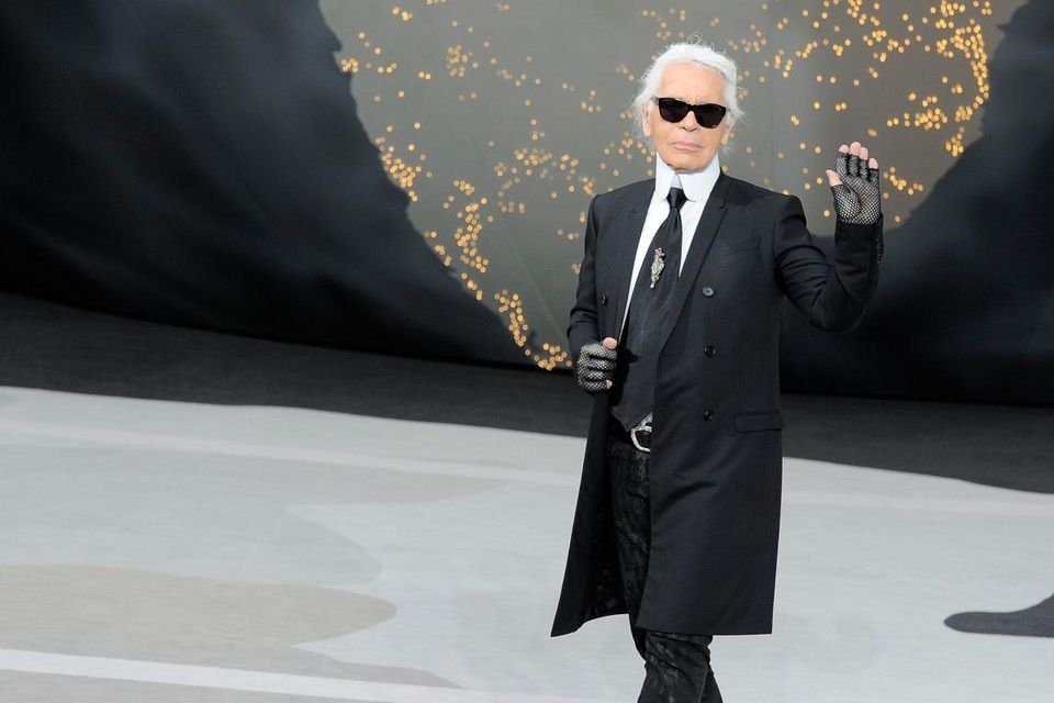 tưởng niệm karl lagerfeld 3