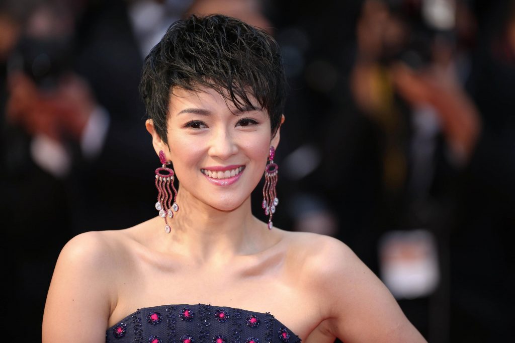 Zhang Ziyi is still beautiful in pixie hairstyle.