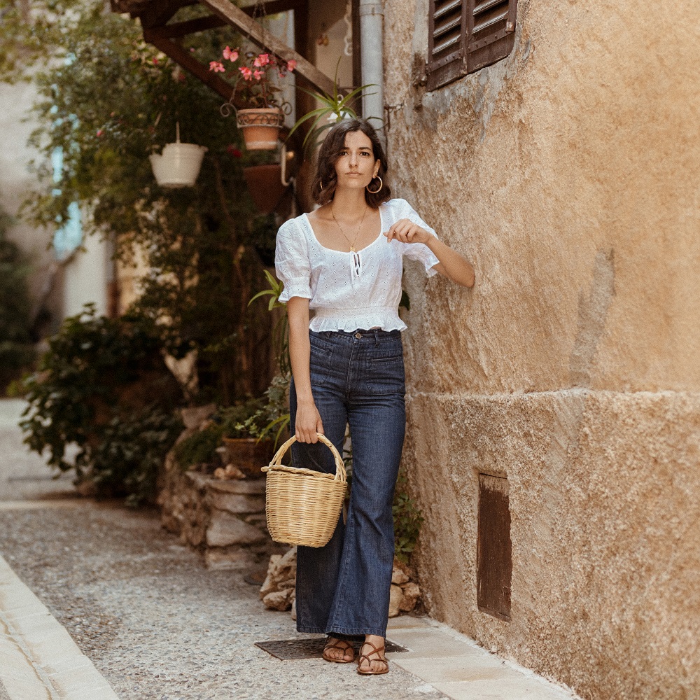 Top những lý do bạn có thể diện quần jeans mà không sợ tẻ nhạt - ảnh 3