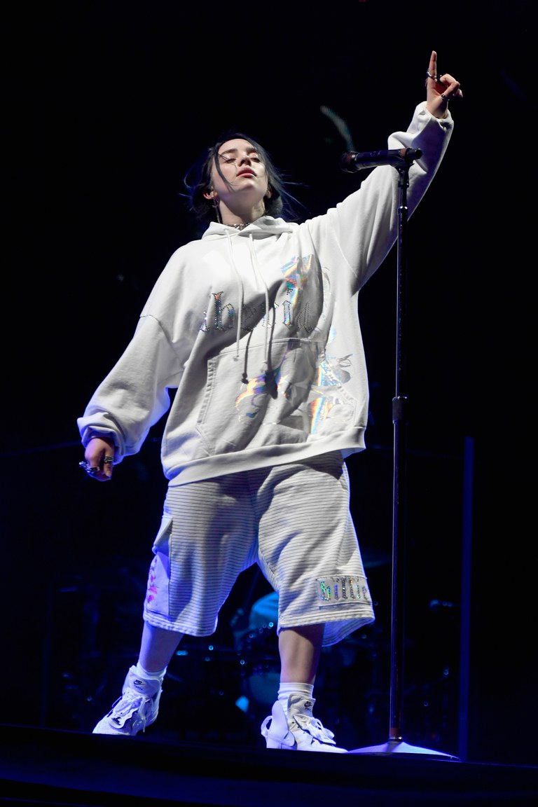 phong cách thời trang coachella 2019 billie eilish 