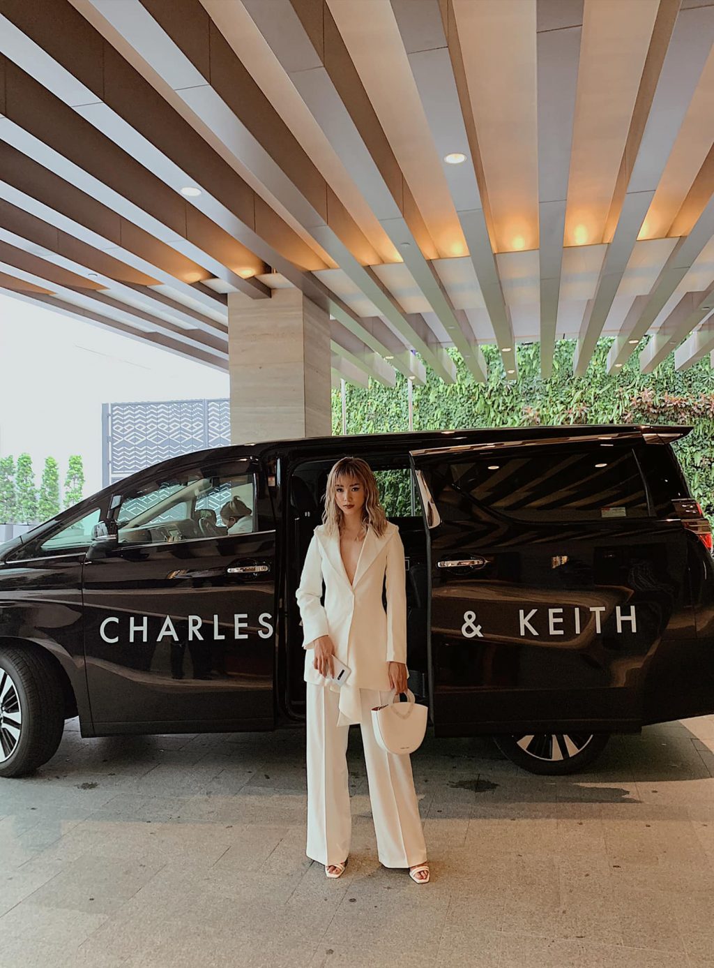 sự kiện Charles & Keith