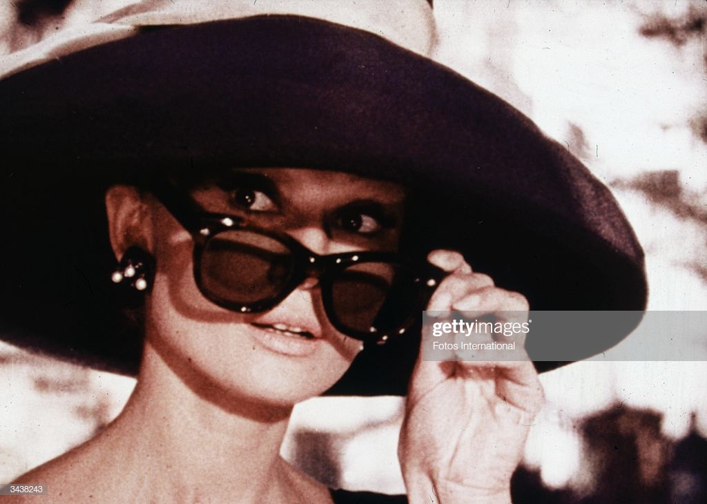 biểu tượng thời trang Audrey Hepburn