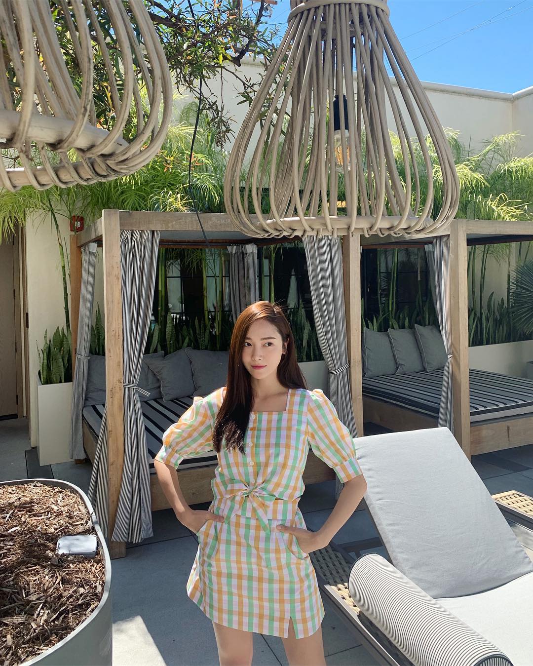 Jessica áo thun cổ vuông họa tiết ca rô