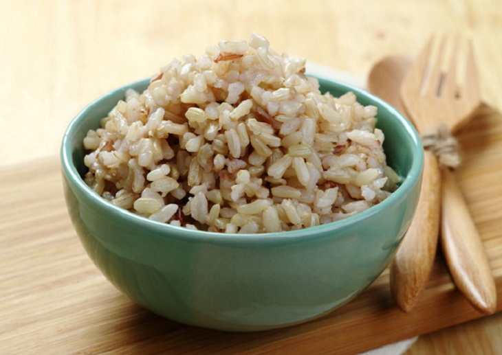 ăn uống lành mạnh - bát cơm gạo lứt