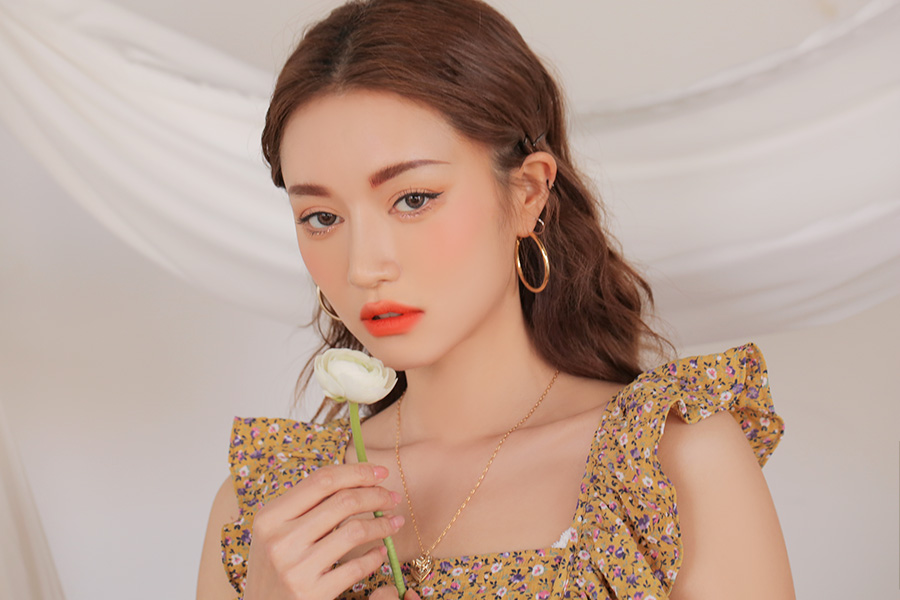 3 Cách Trang điểm Tone Cam đất Cho Các Nàng Năng động