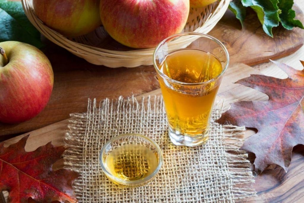 apple cider vinegar treatment of dandruff