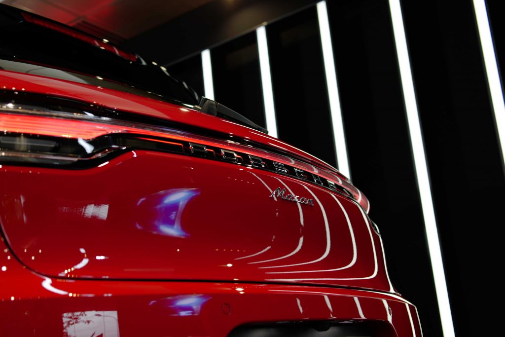 dài đèn LED đuôi xe porsche macan 2019