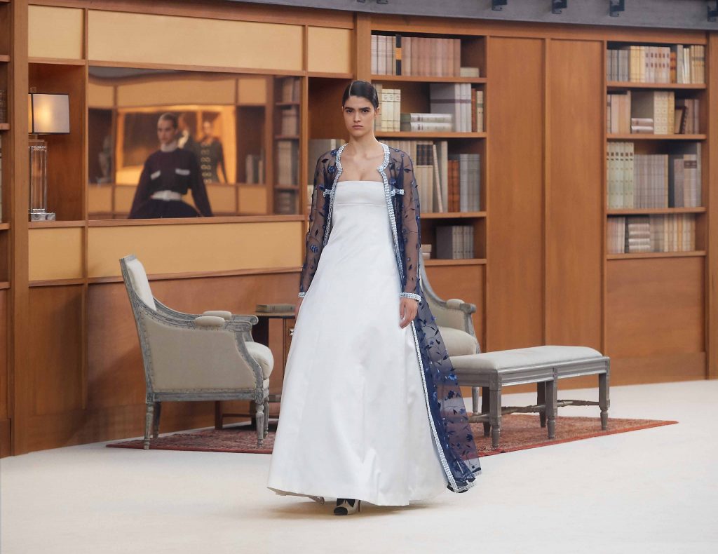 Buổi trình diễn Bộ sưu tập Haute Couture Xuân Hè 2021  Thiết kế 25  Thời  trang  CHANEL