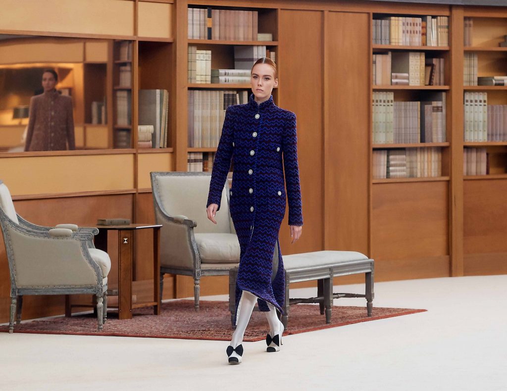 váy dài vải tweed chanel haute couture thu đông 2019