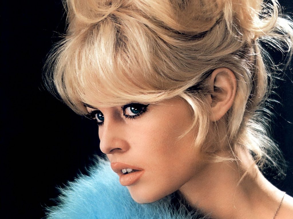 Brigitte Bardot và màu son nude kinh điển vượt thời gian. Ảnh: Lady For Lady.