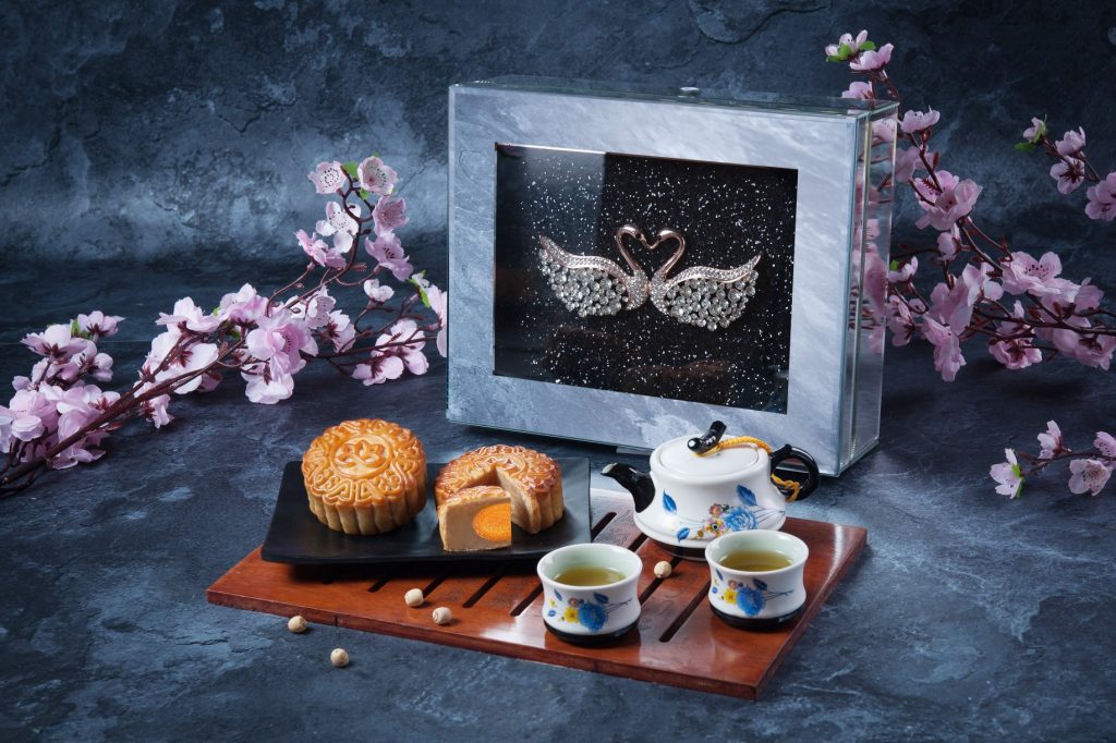 Hanoi Hotel MoonCake 7