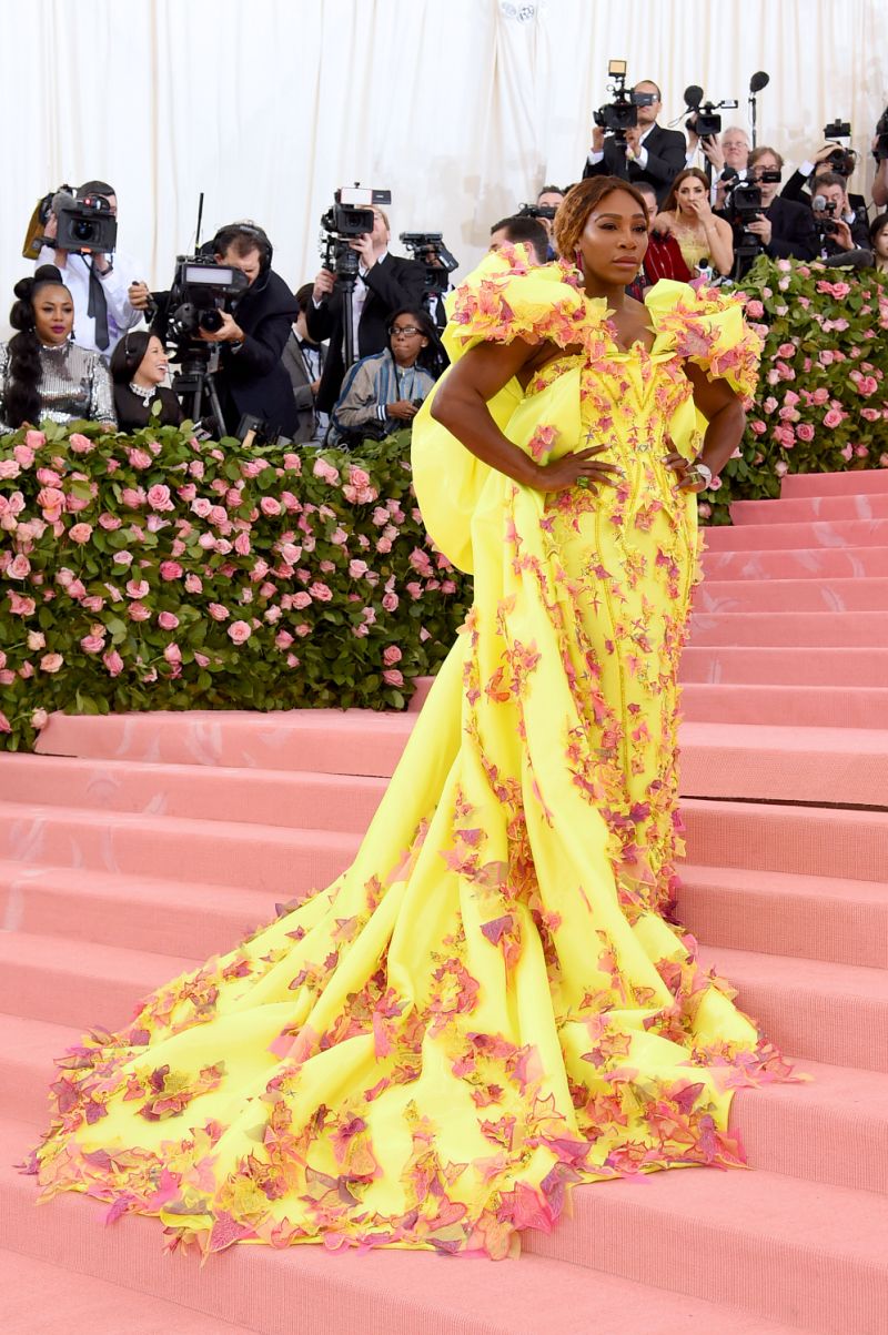 Serena Williams diện trang phục của thương hiệu Versace tại Met Gala 2019.