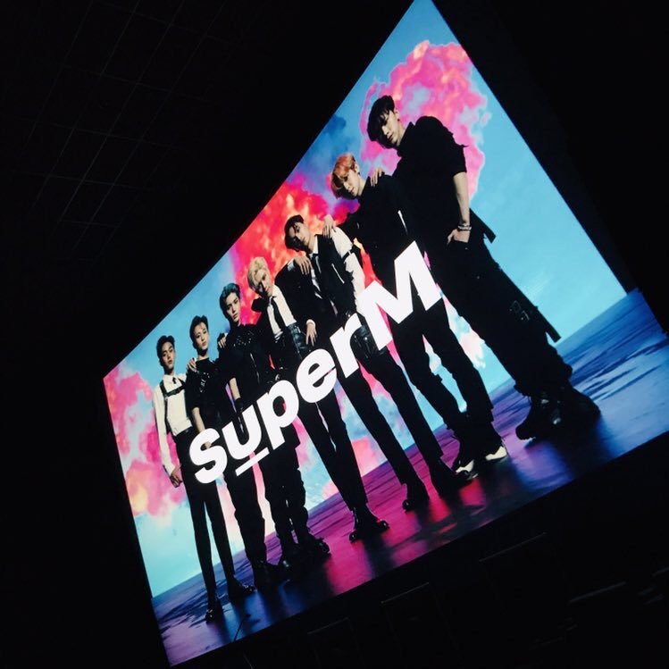 Hình màu SuperM