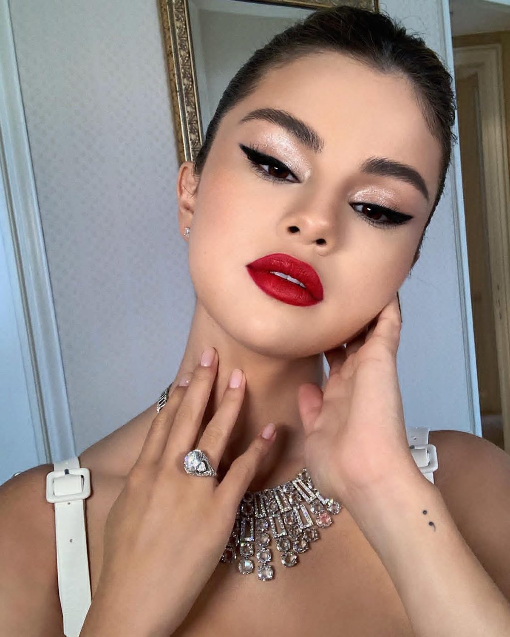 mỹ phẩm làm đẹp của Selena Gomez