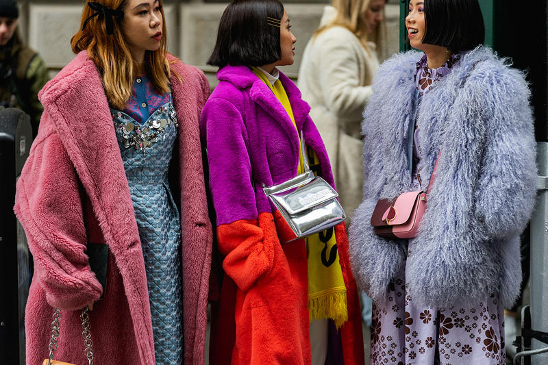 Những bộ trang phục gam màu tím tại NYFW19