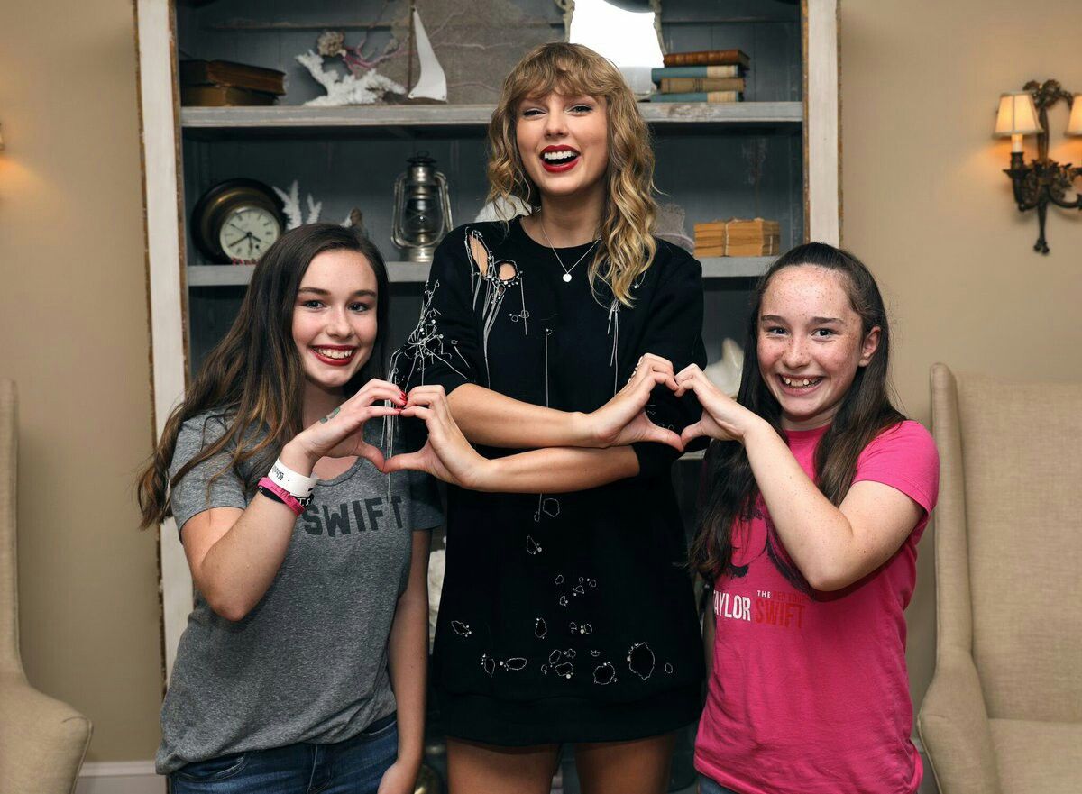 Taylor và fan trong Secret Session