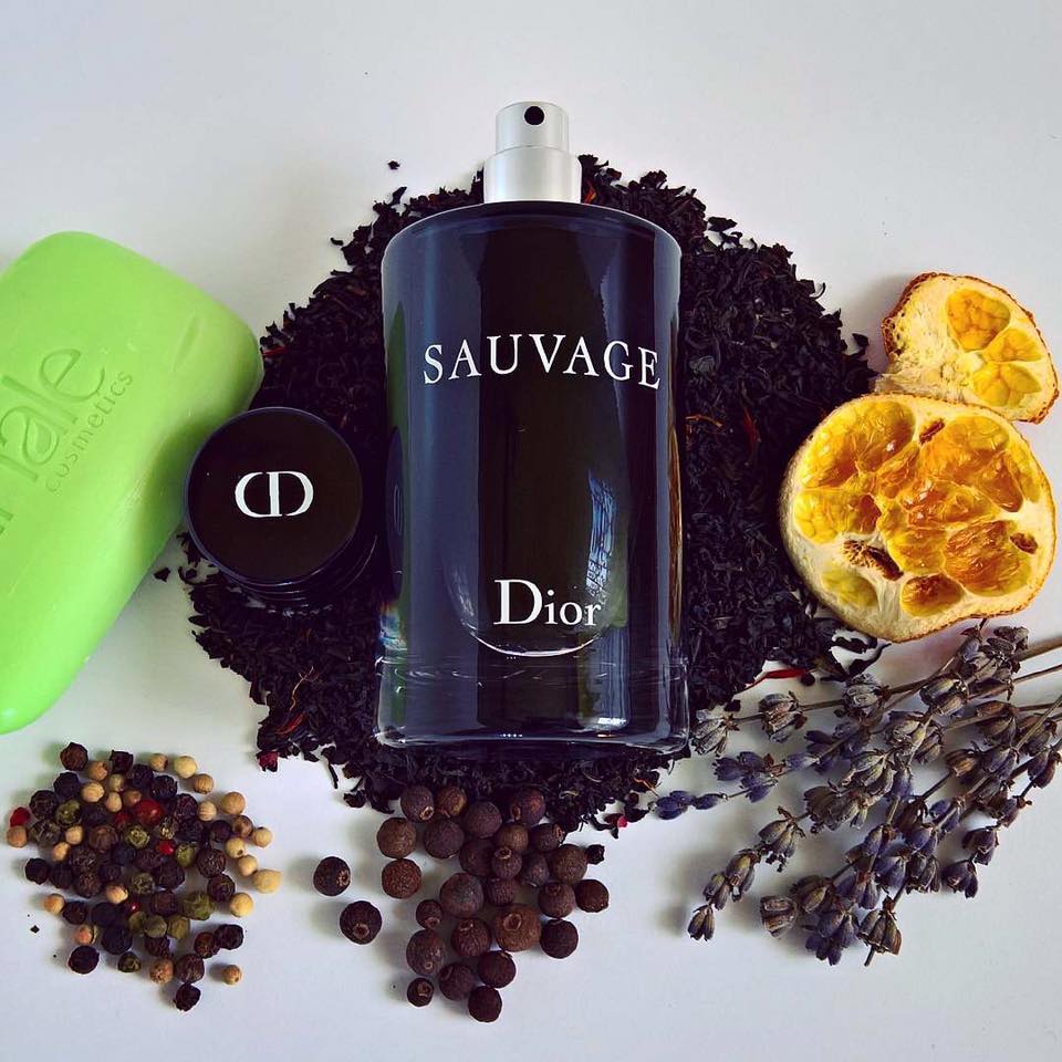 Dior Savage mùi nước hoa cho nam giới