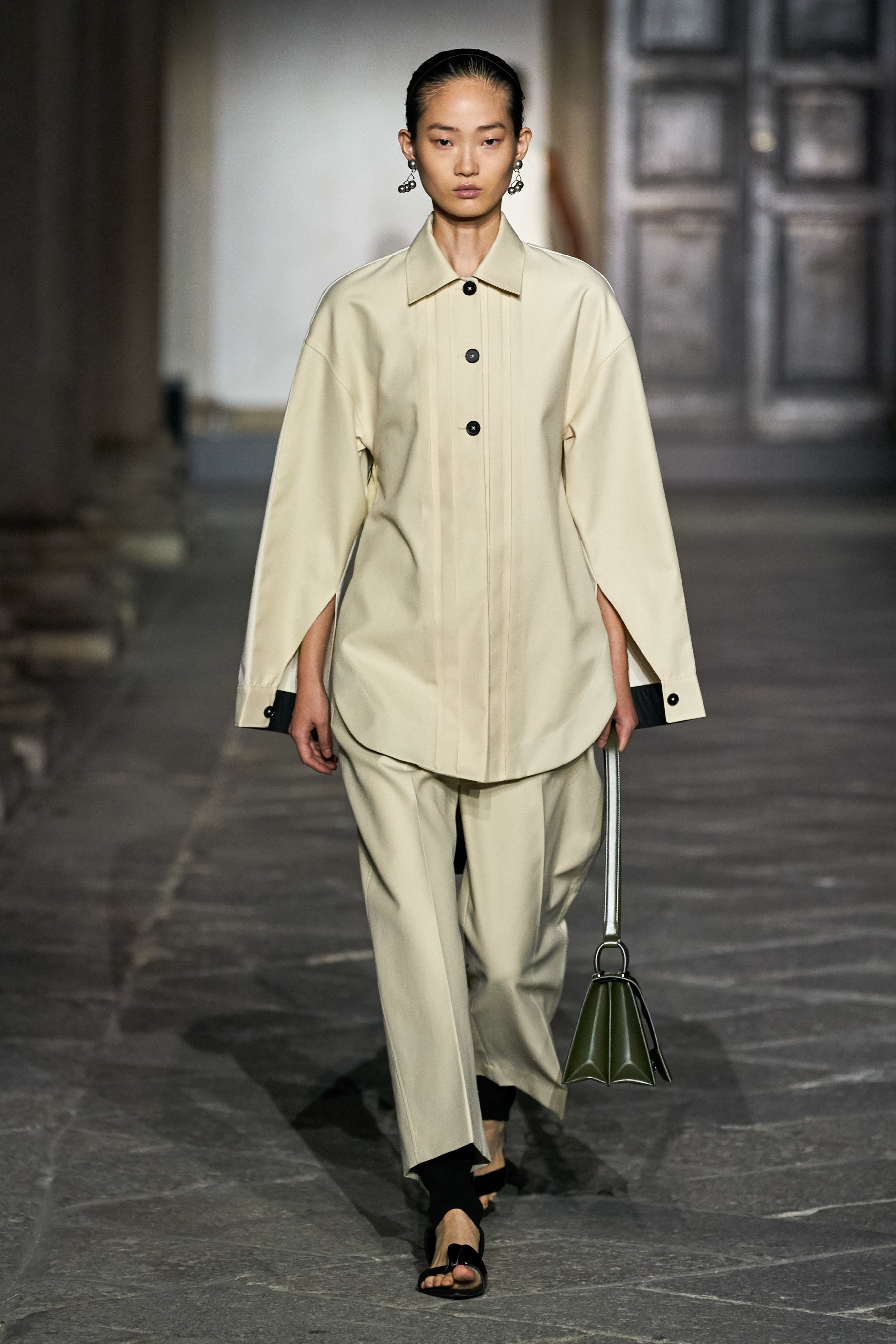 monochrome màu be jil sander xuân hè 2020