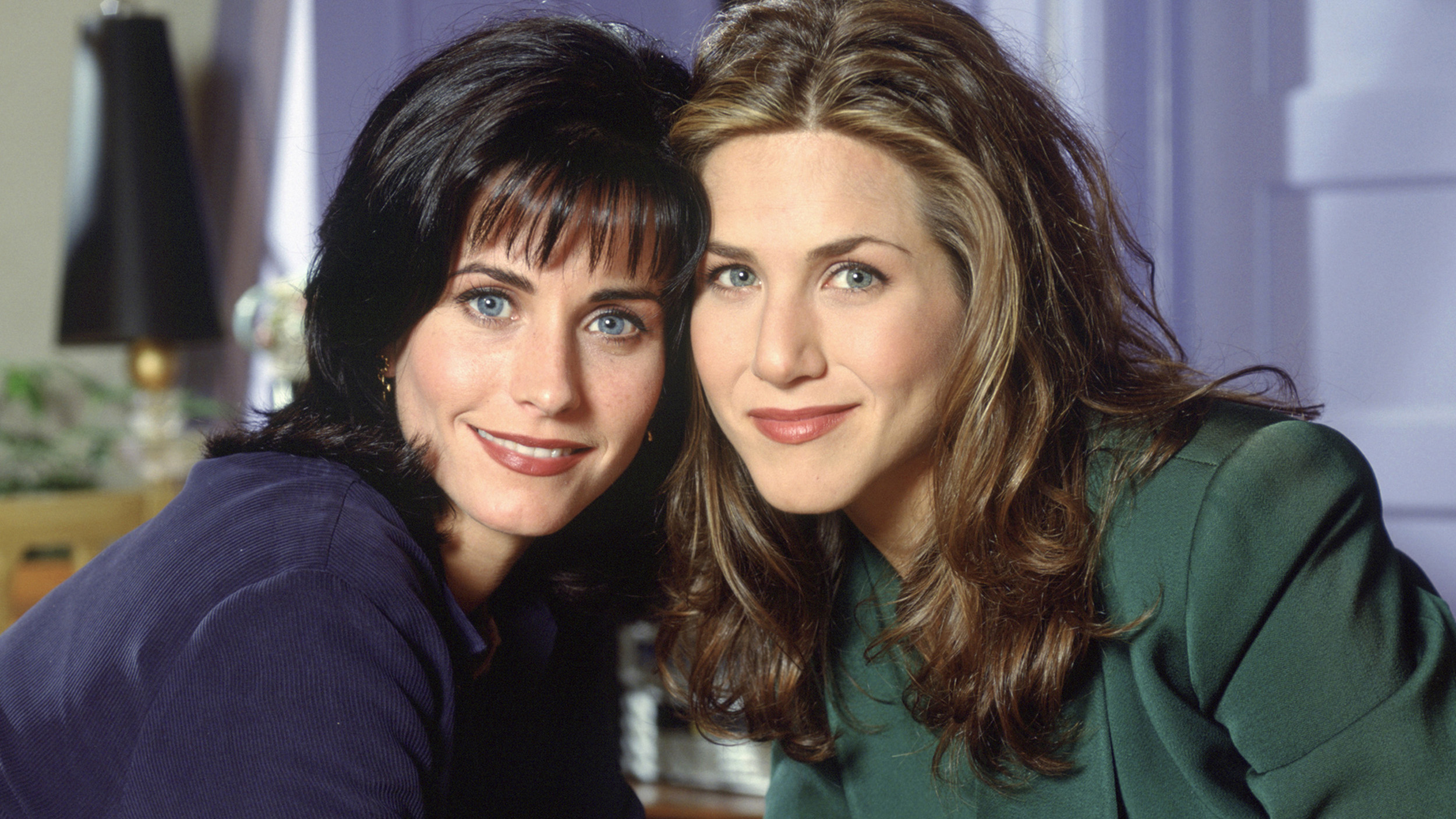 Monica và Rachel