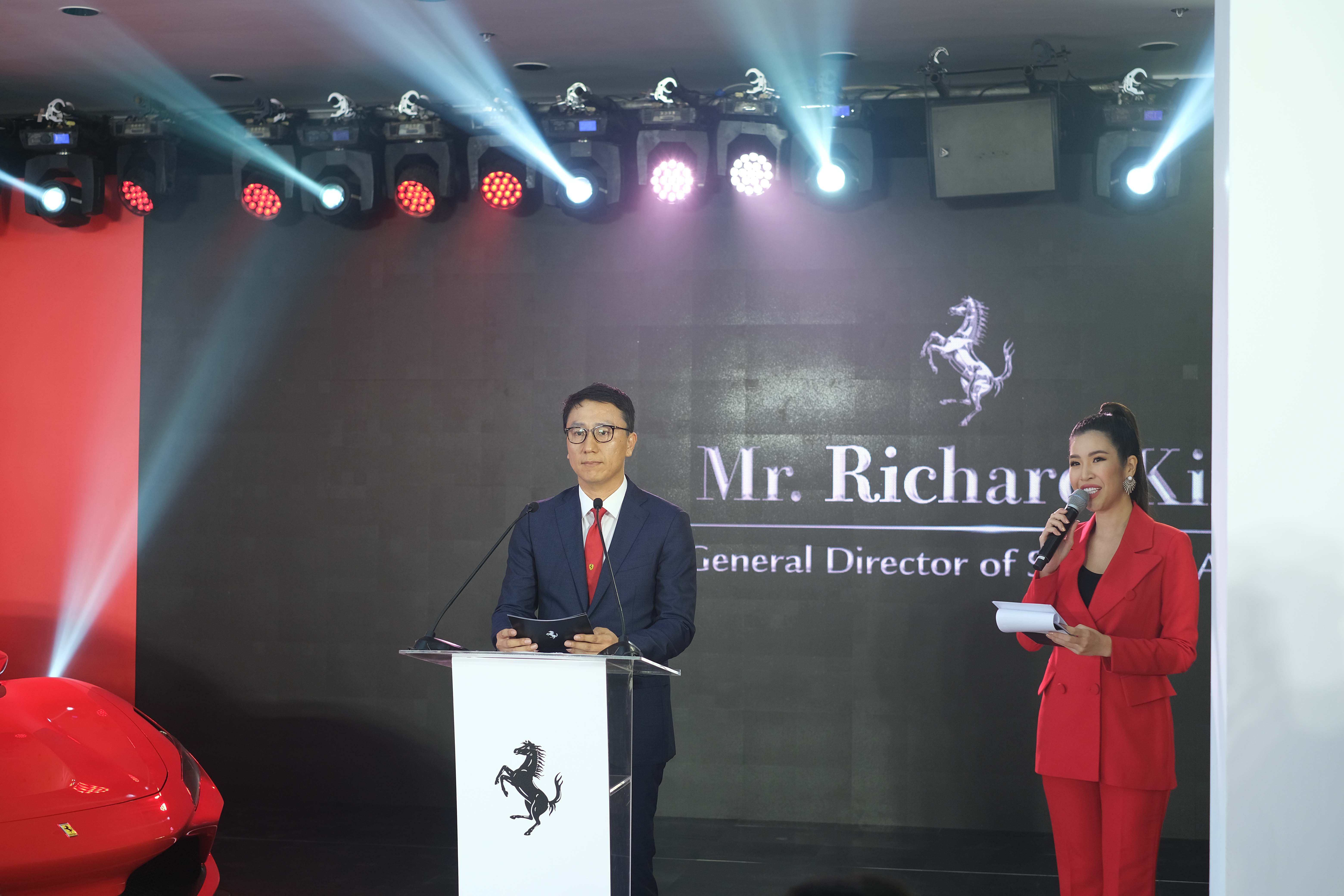 Ông Richard Kim trong buổi ra mắt