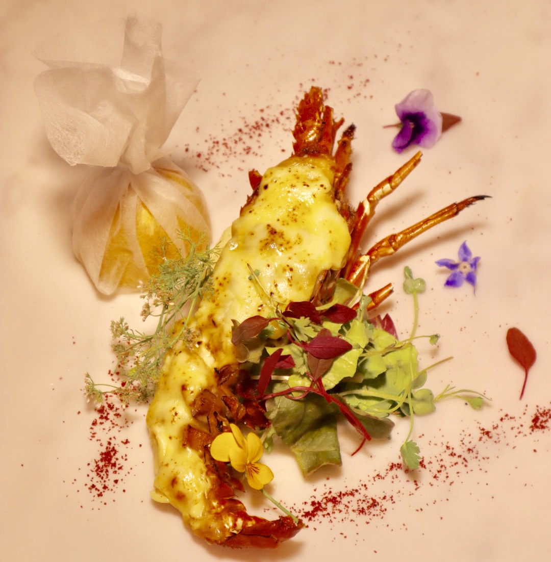 Lobster Thermidor tại nhà hàng Pháp Brodard