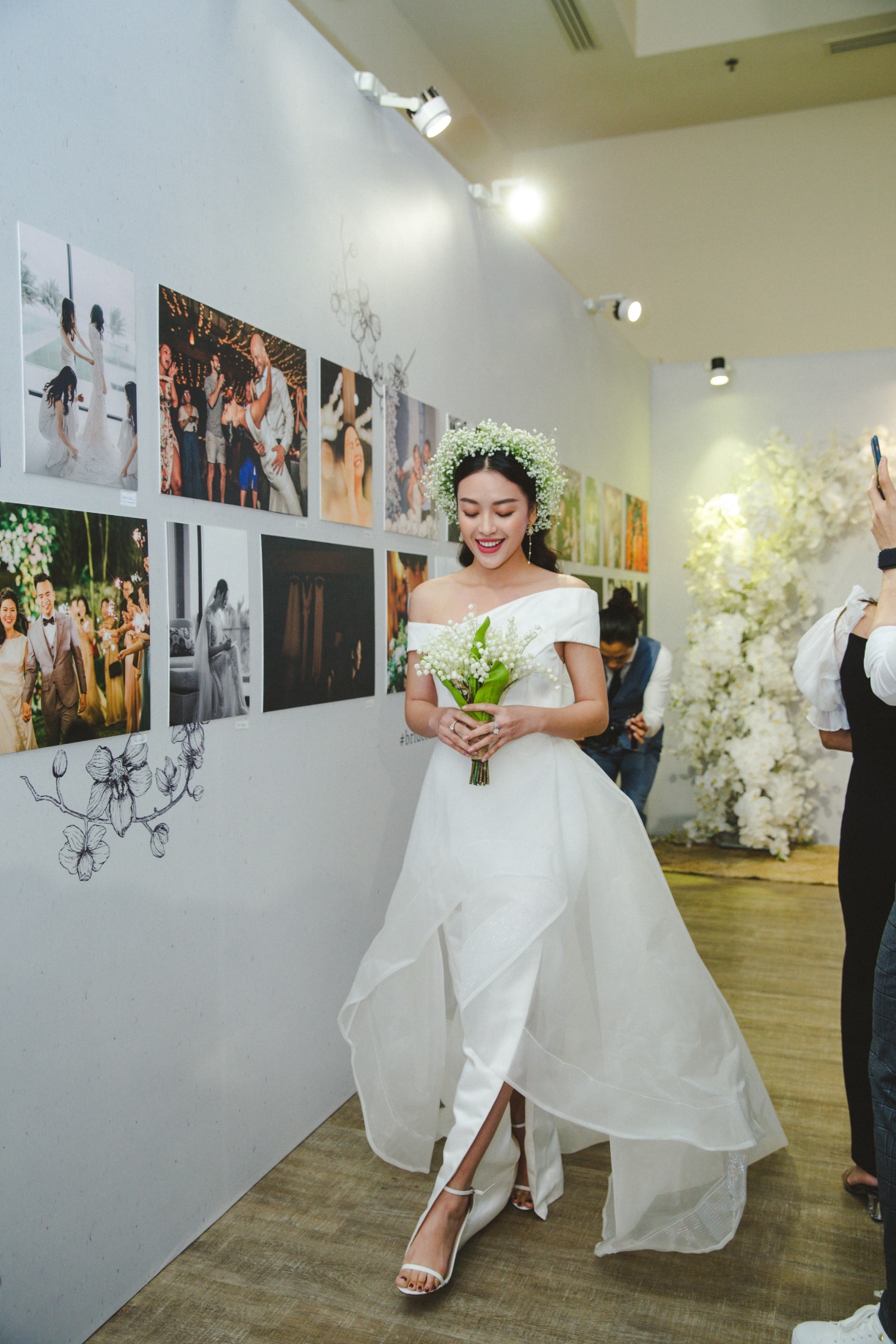 váy cưới của NTK Linh Đoàn