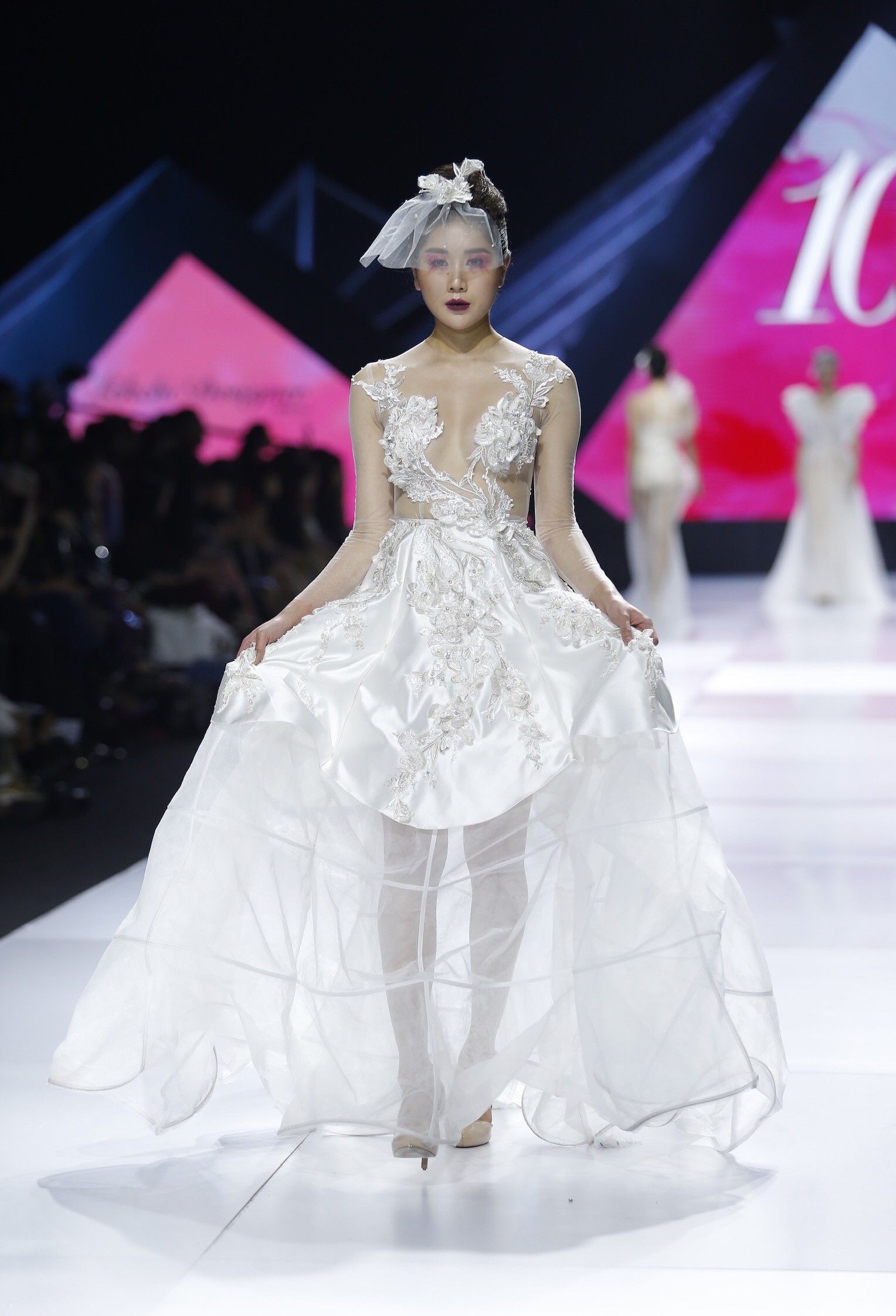 Aquafina Vietnam International Fashion Week - Linh Rin, Cao Thái Hà 6