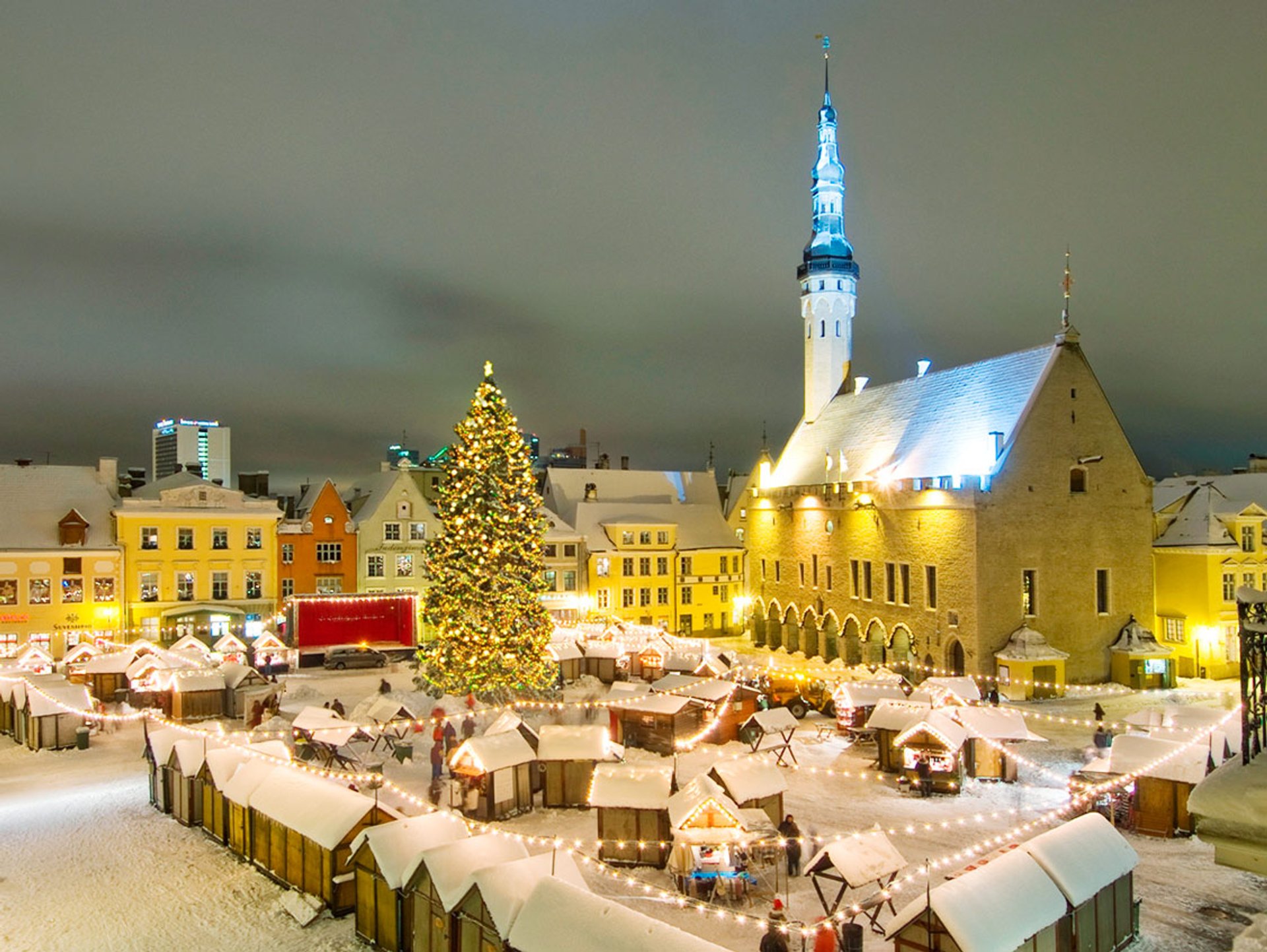 chợ giáng sinh tallinn ở estonia