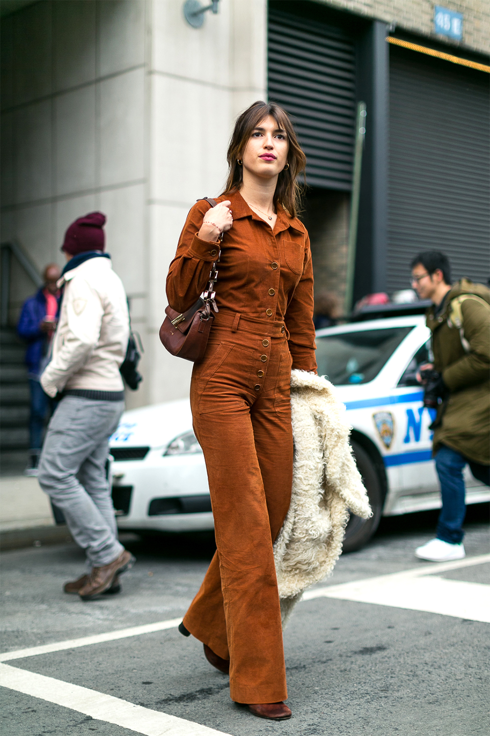 Jeanne Damas jumpsuit nâu thời trang công sở