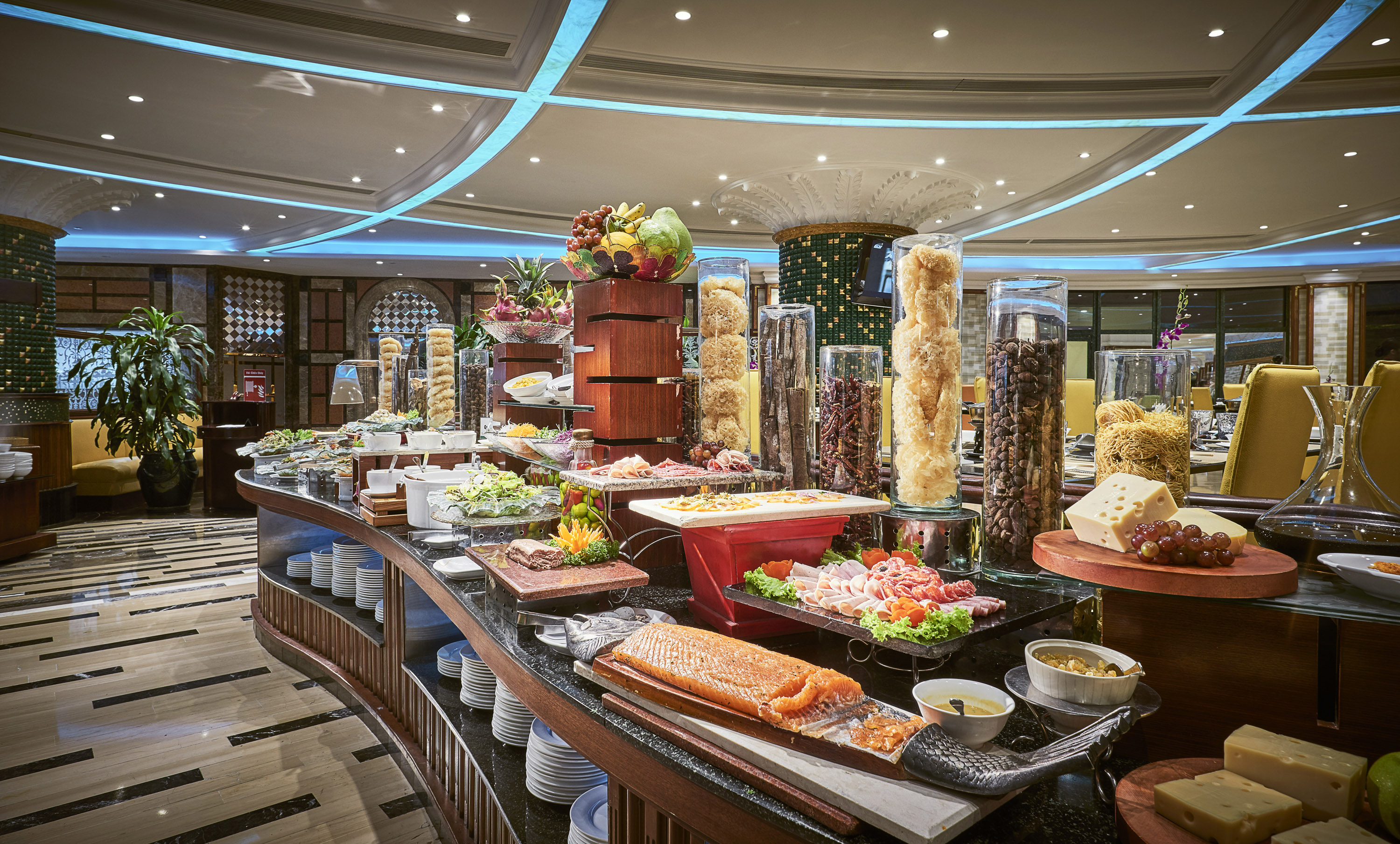 tiệc buffet tại nhà hàng