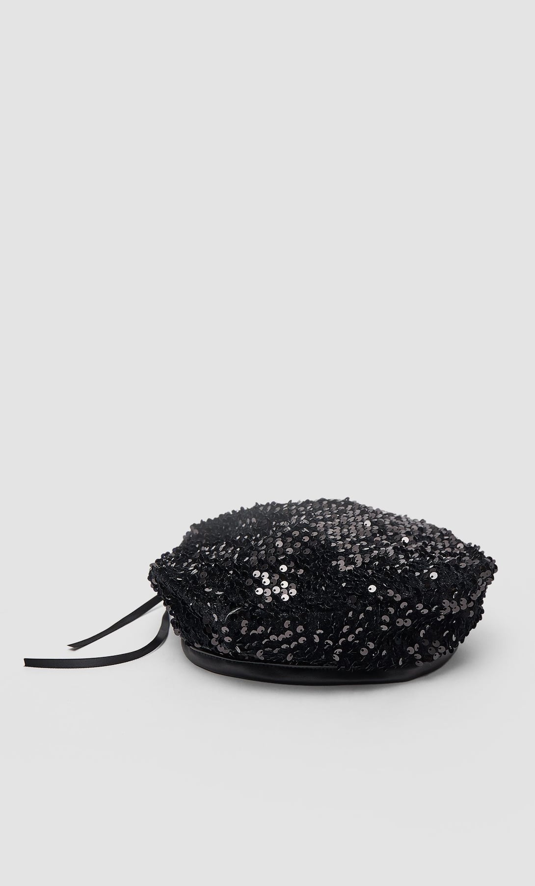 Mũ mùa Đông beret sequin stradivarius