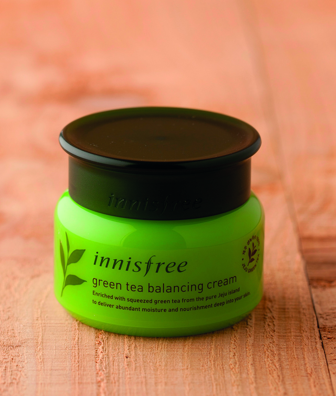 Kem dưỡng da trà xanh Green Tea Balancing Cream Innisfree.