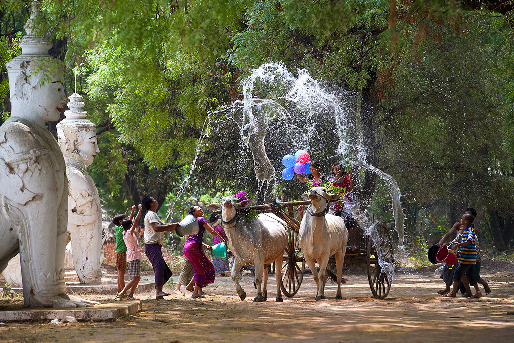 lễ hội té nước myanmar