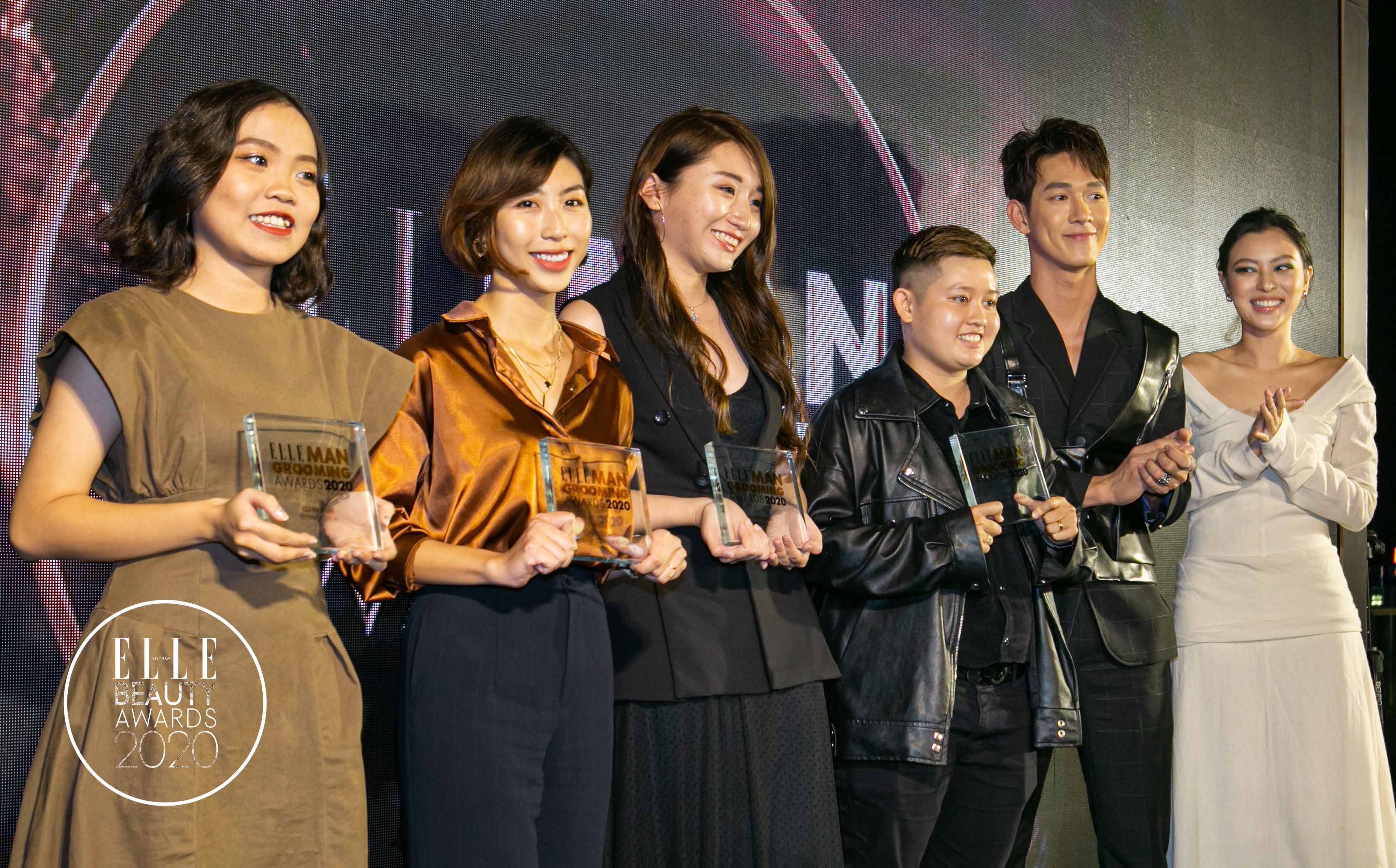 song luân và tú hảo trao giải elle man grooming awards 2020