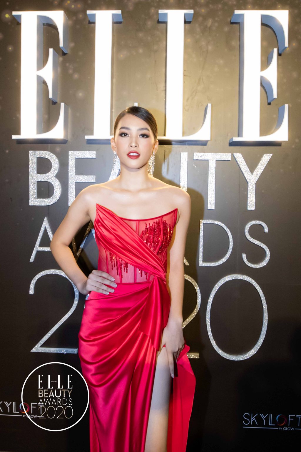 phong cách làm tóc và trang điểm ELLE Beauty Awards 2020