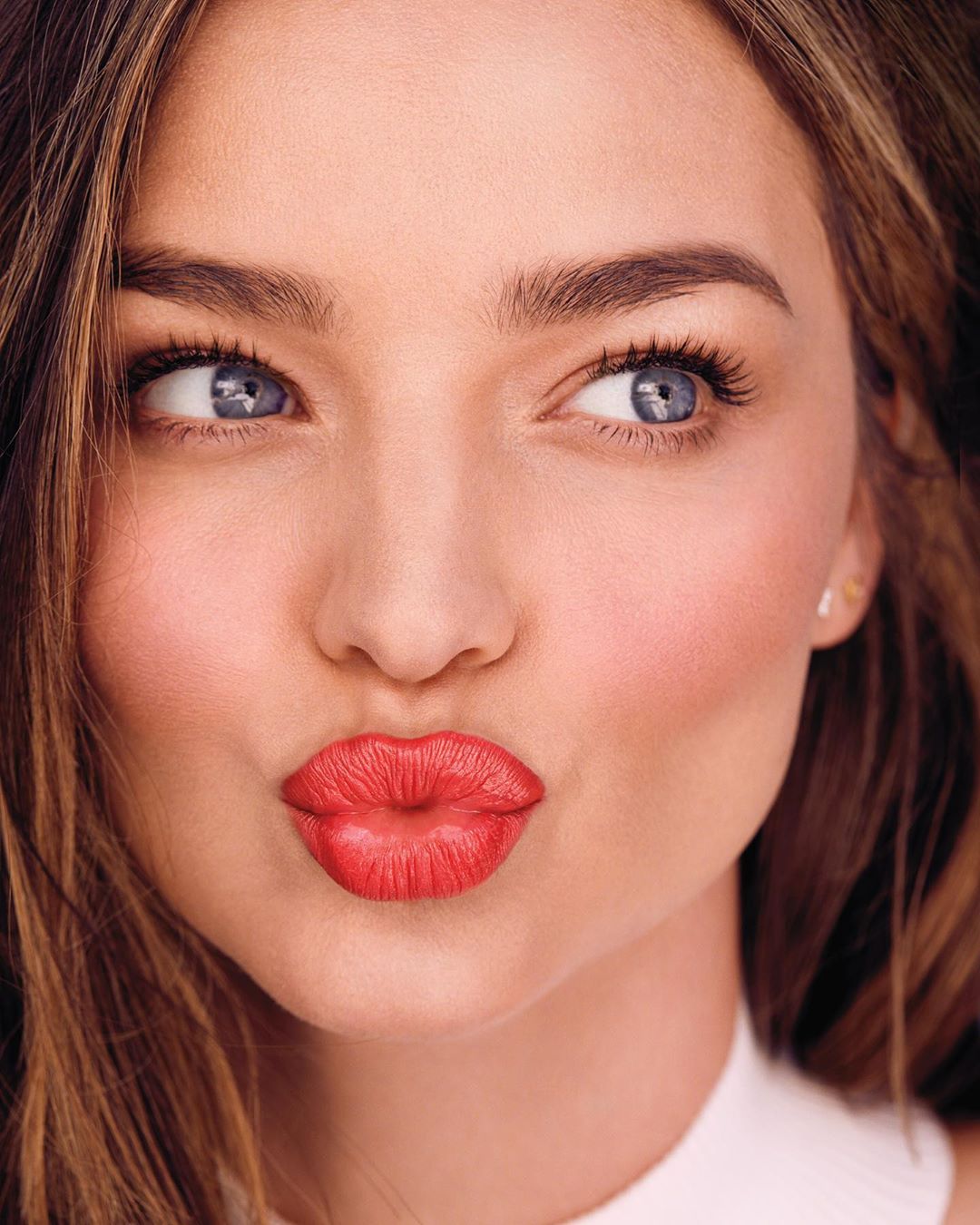 Eyecream dùng cho môi miranda kerr tô son đỏ 