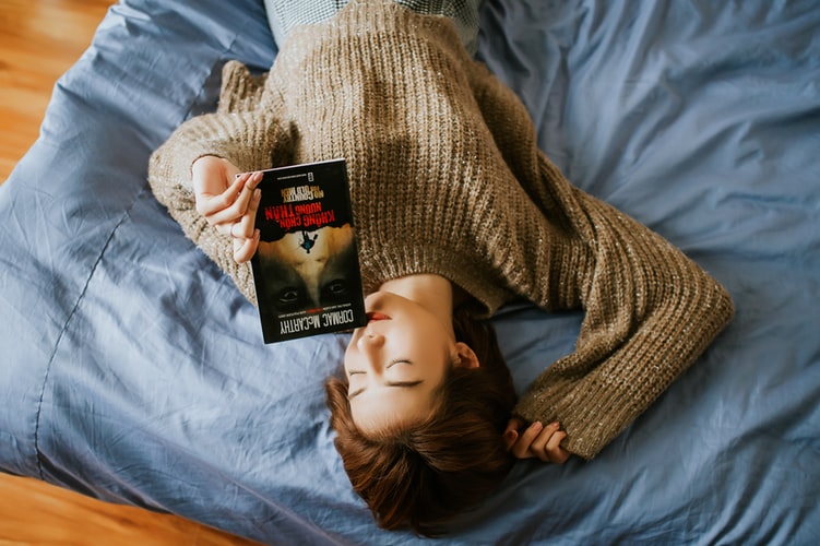 Giải mã giấc mơ: Tại sao chúng ta lại có những giấc mơ khi ngủ? | ELLE