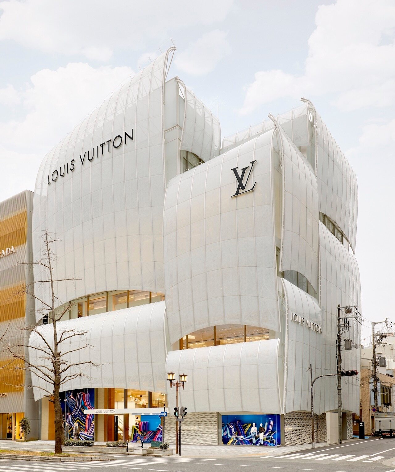 tin thời trang cửa hiệu osaka louis vuitton