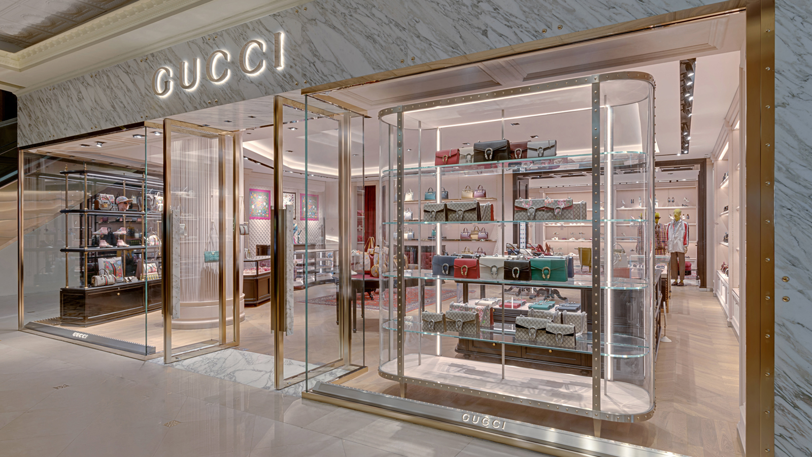 Gucci chào đón cửa hàng mới tại Tràng Tiền Plaza, Hà Nội | ELLE