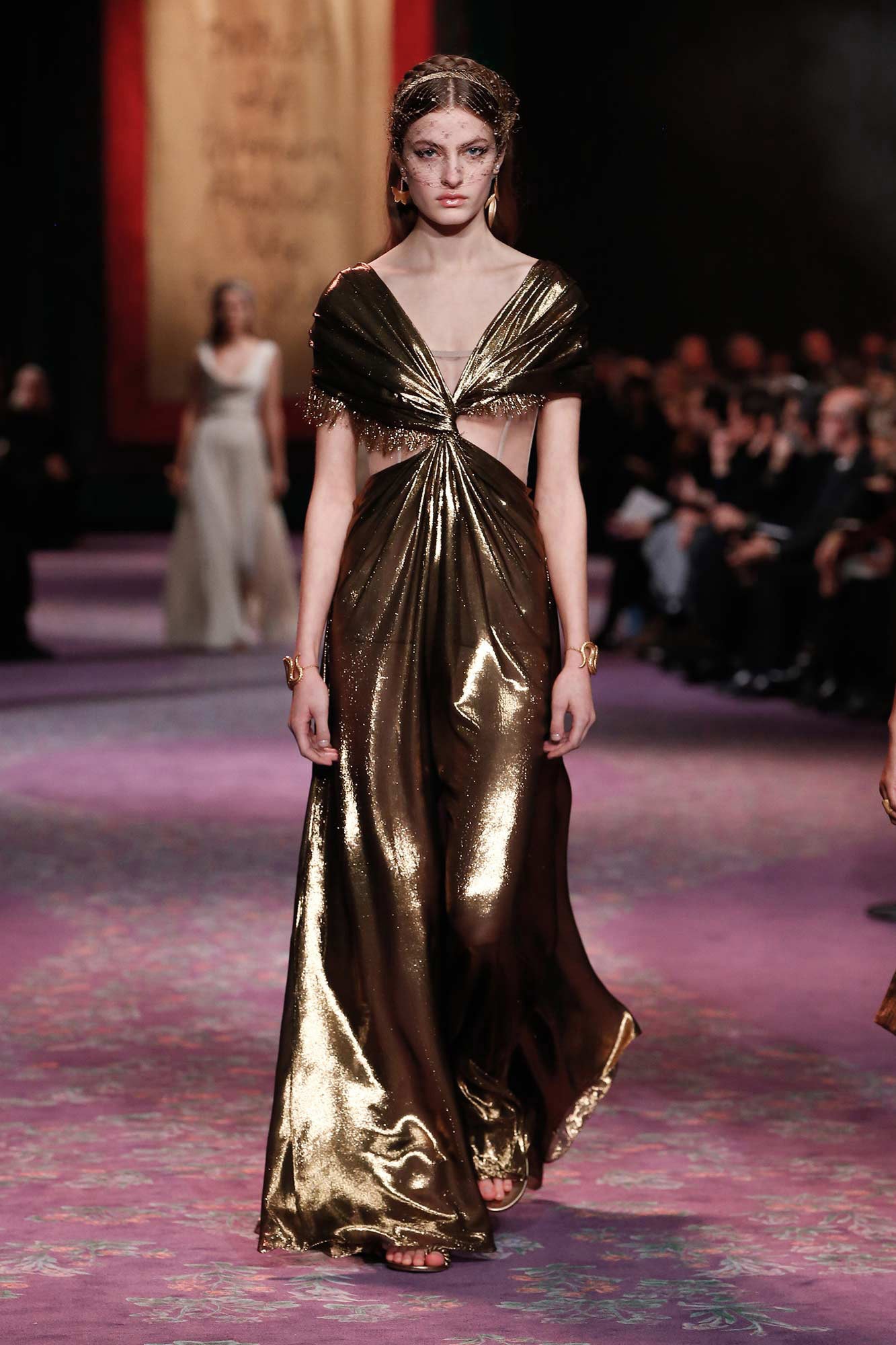 Dior Haute Couture Xuân - Hè 2020 đầm metallic 29