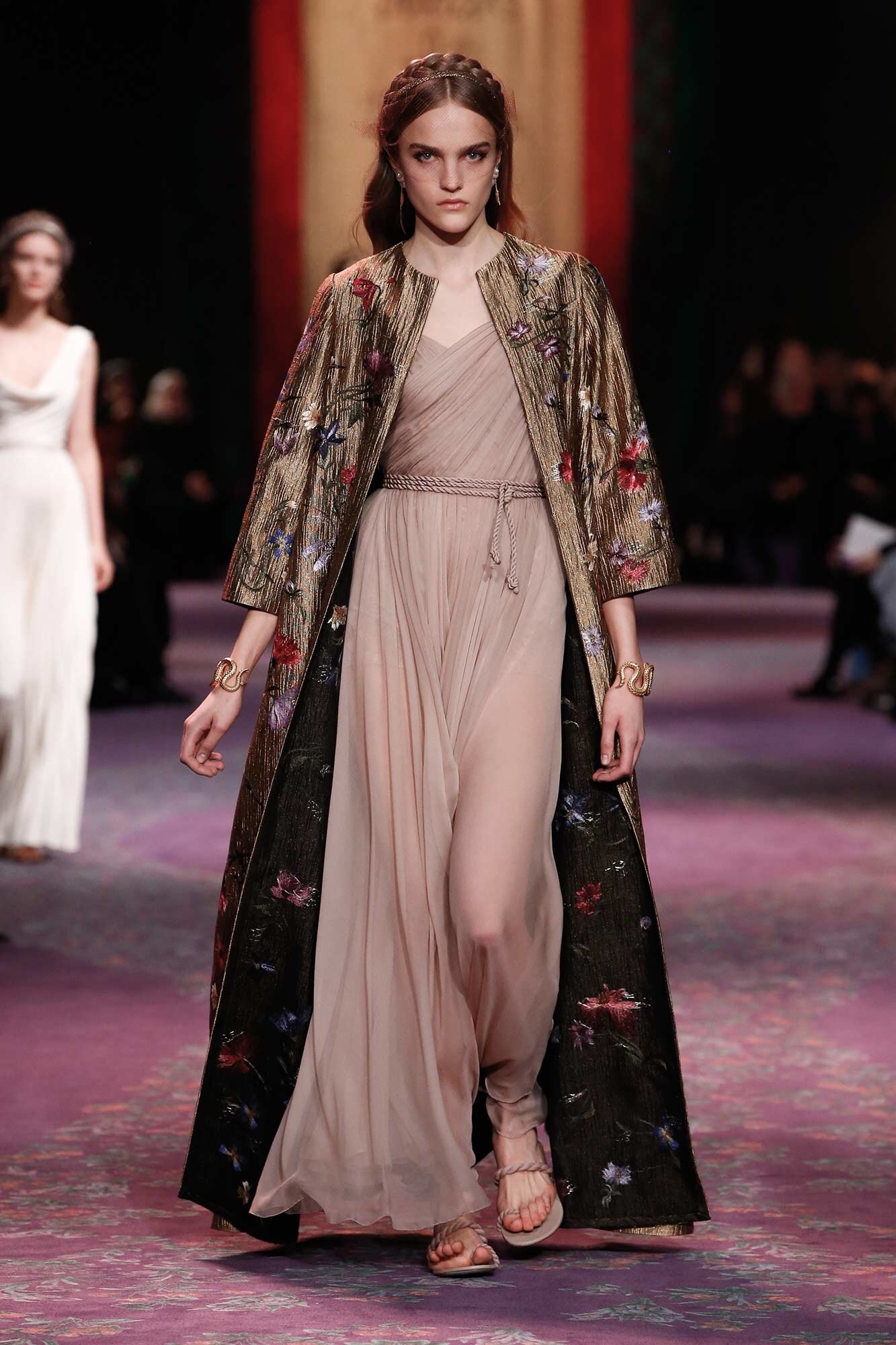 Dior Haute Couture Xuân - Hè 2020 đầm và áo choàng 30