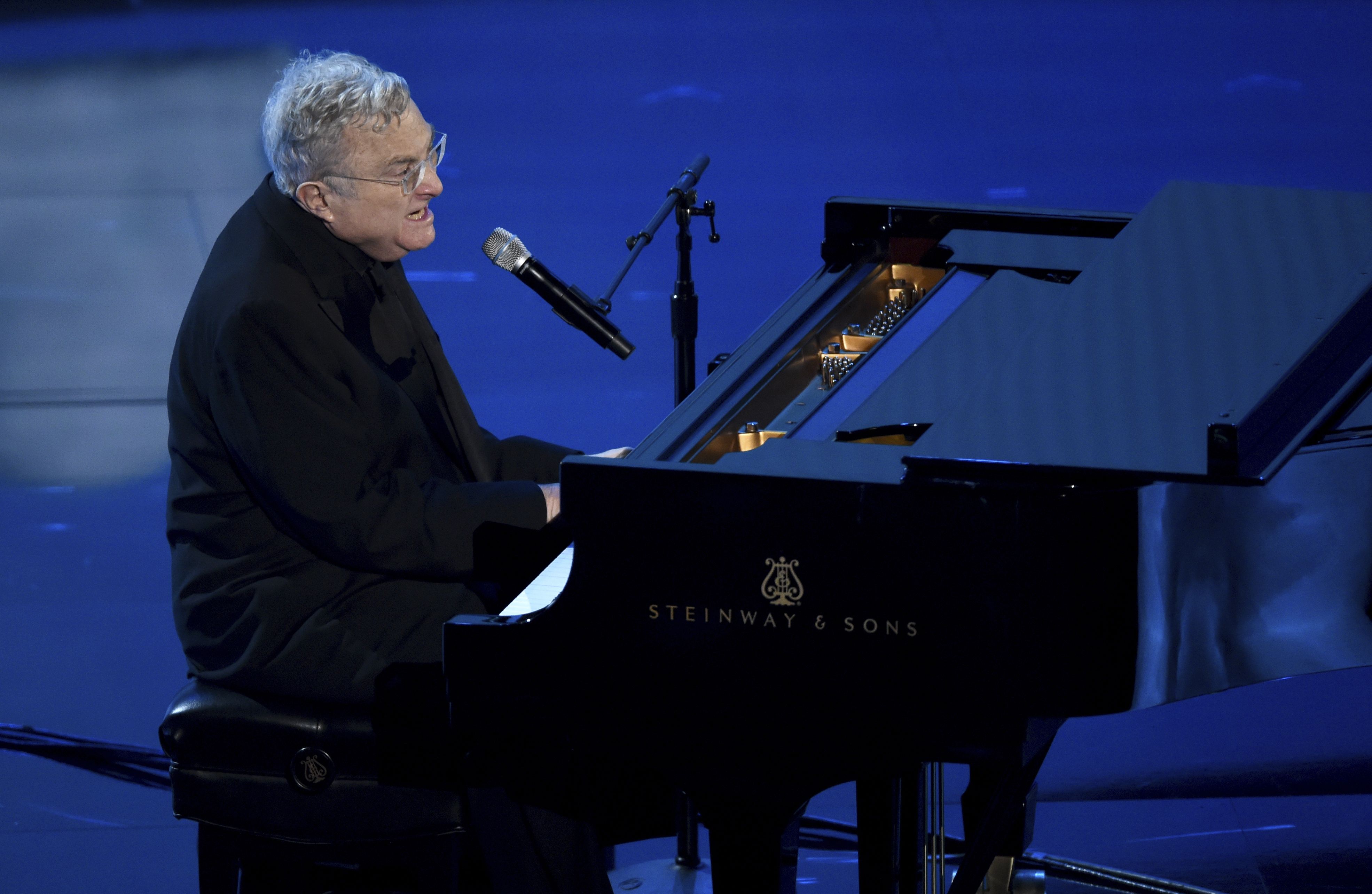 randy newman biểu diễn tại oscar 2020