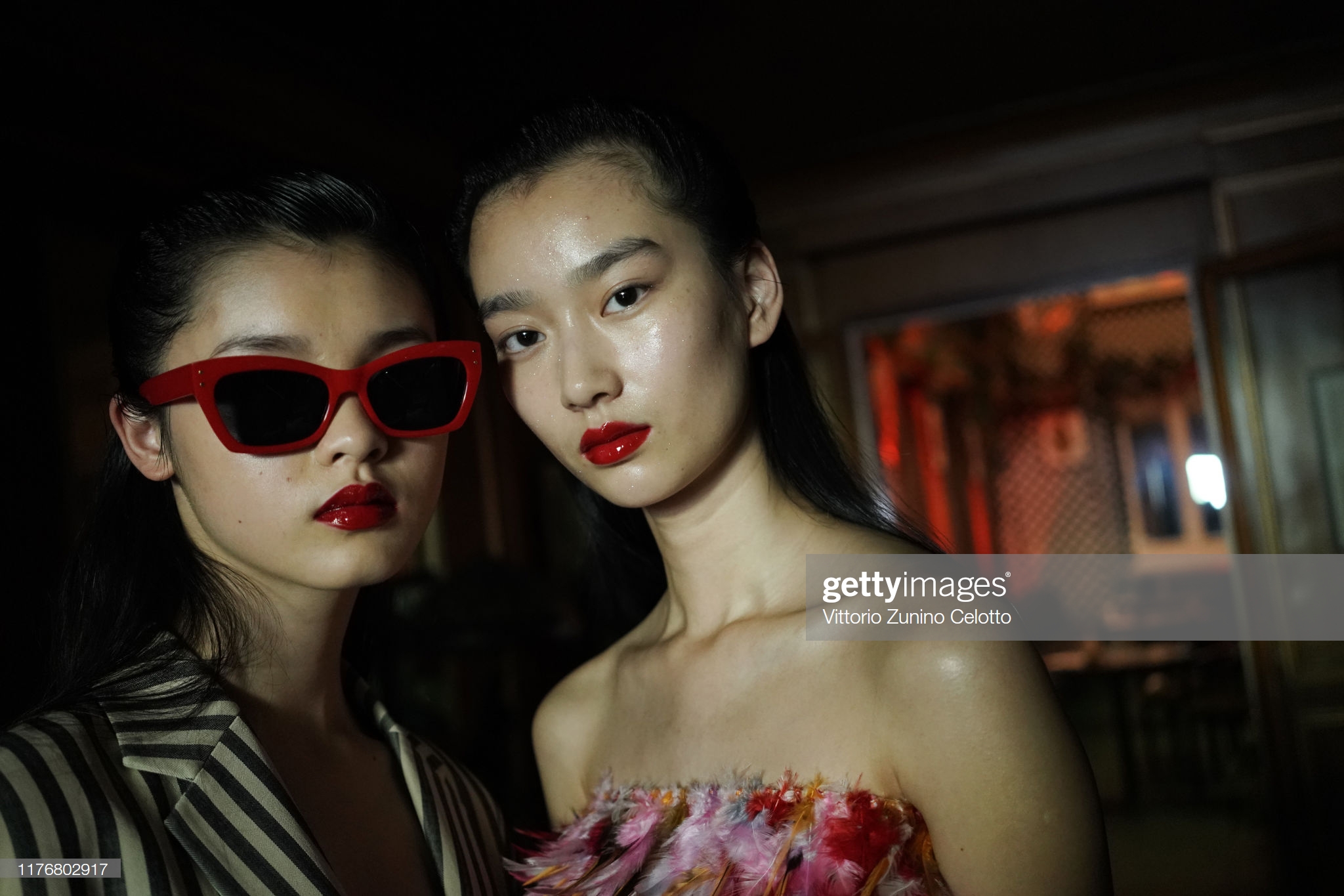 tin thời trang người mẫu sau sân khấu calvin luo tại tuần lễ thời trang paris xuân hè 2020