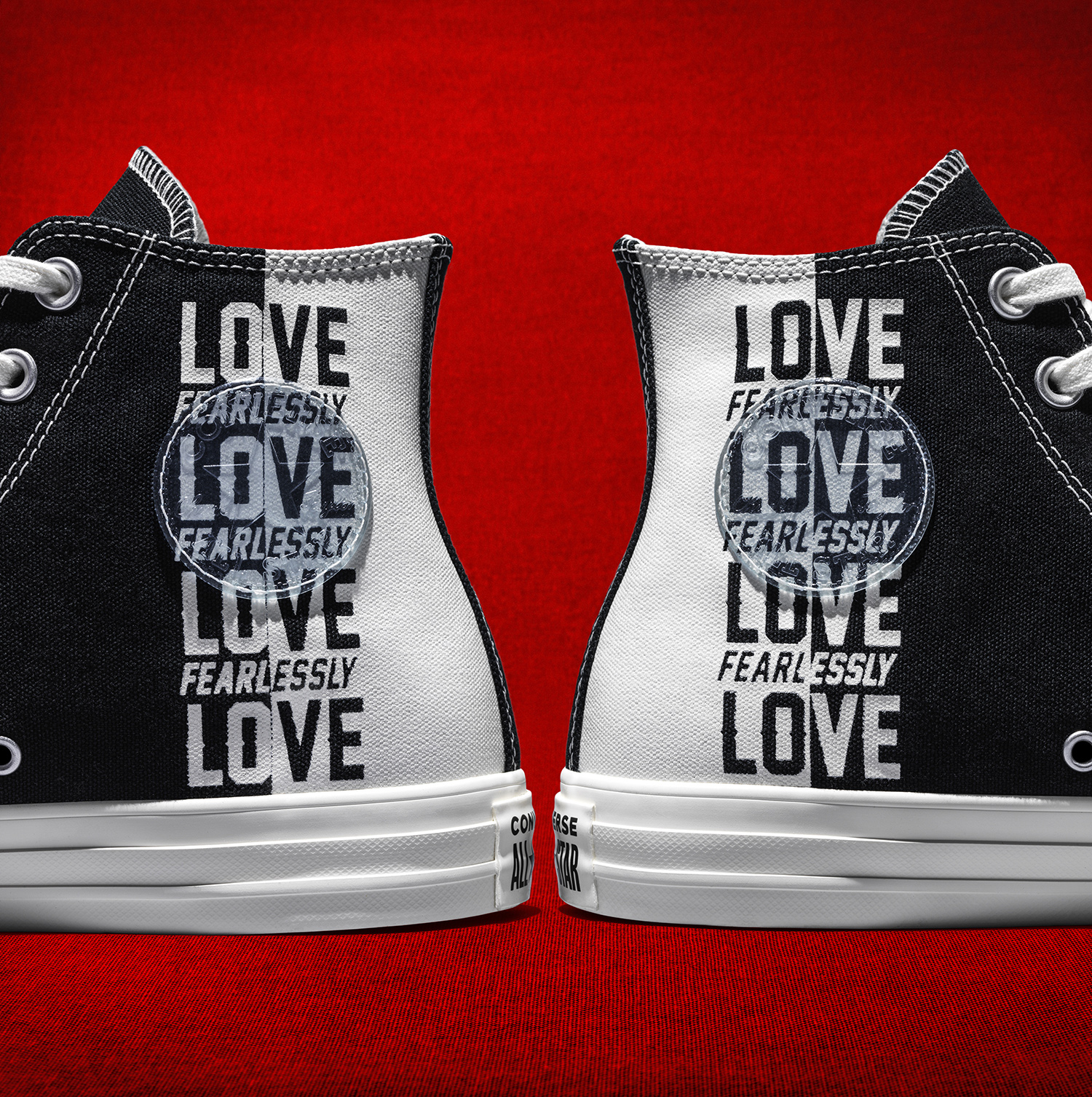 converse love fearlessly thân giày trắng đen