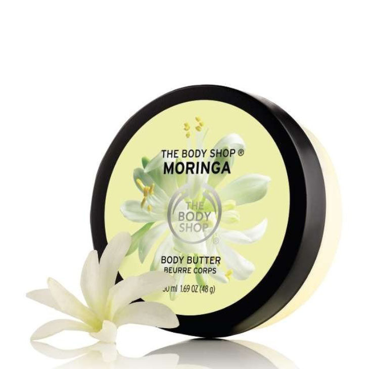 Bơ dưỡng thể The Body Shop giúp da mềm mịn.