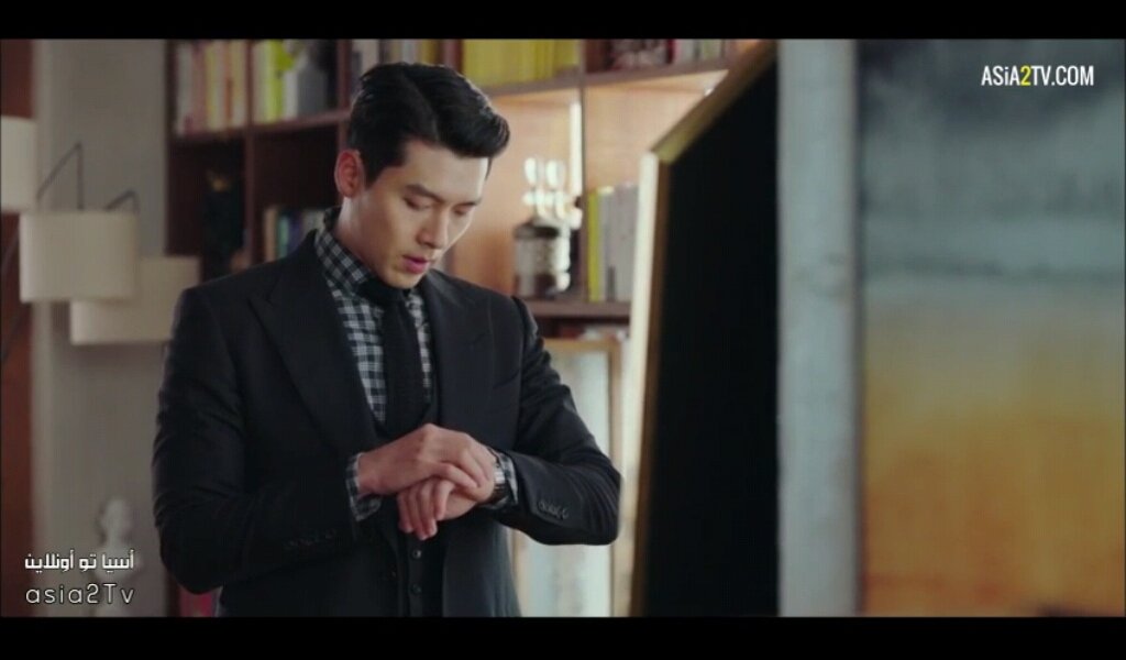 hyun bin mặc vest đeo đồng hồ chopard trong hạ cánh nơi anh