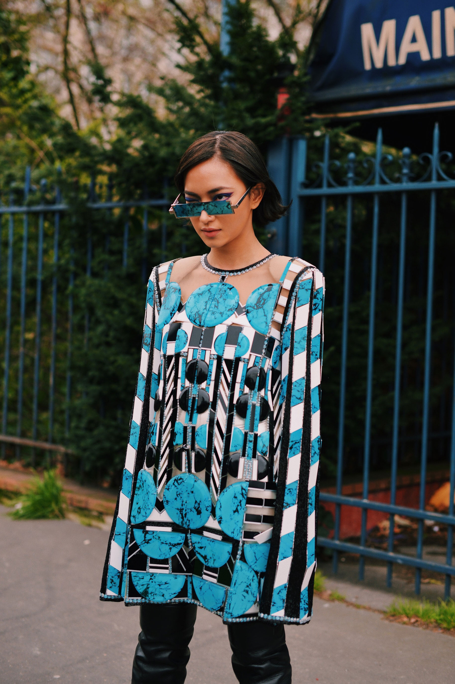 Street style ấn tượng của Châu Bùi tại tuần lễ thời trang Paris 