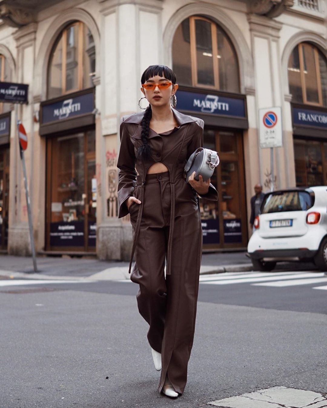 Street style của Châu Bùi tại tuần lễ thời trang Milan