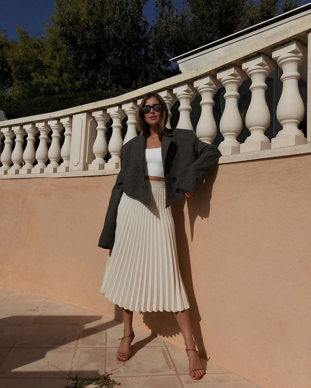 Thời trang mùa hè sành điệu với áo blazer lửng