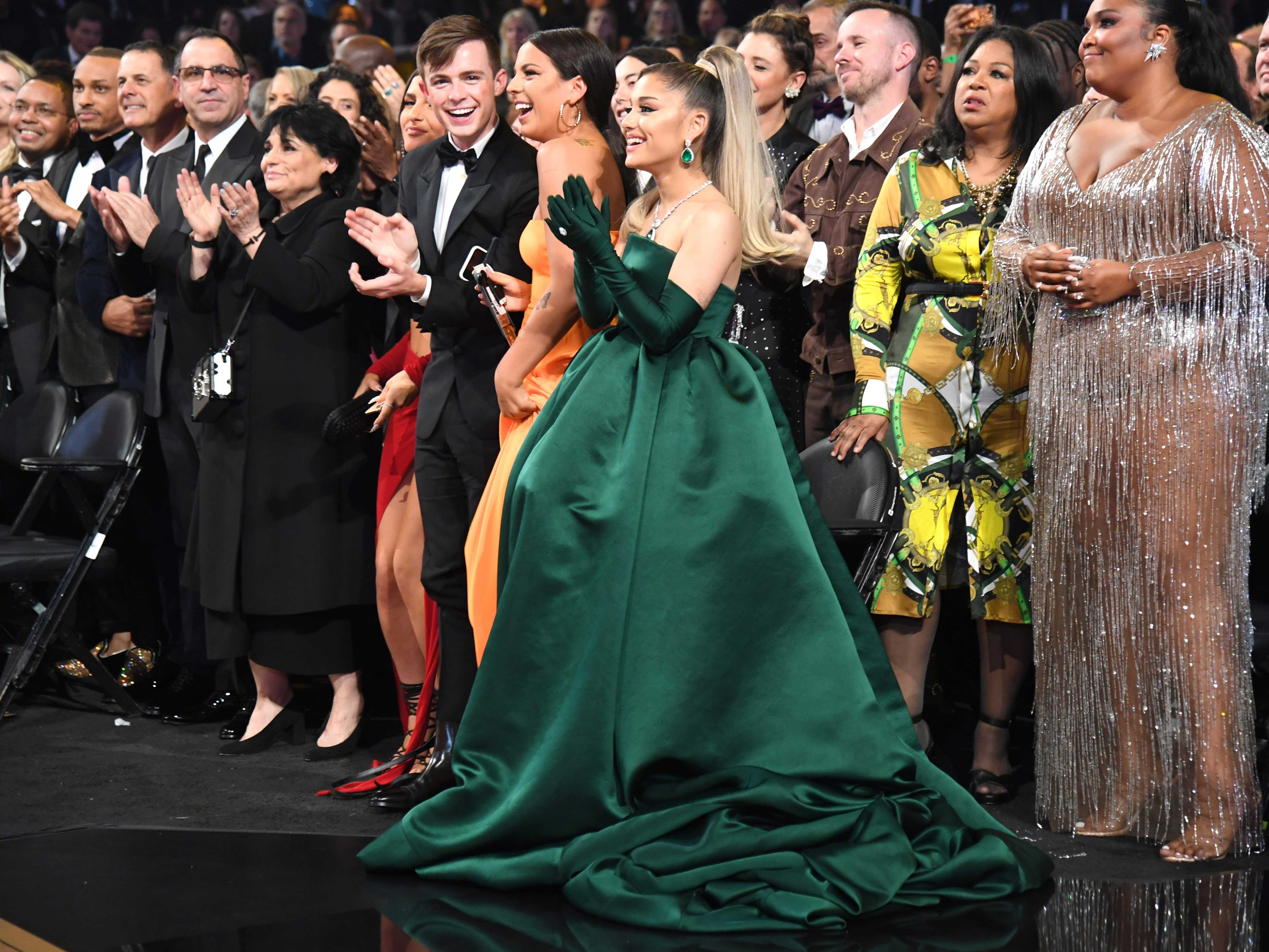 Ariana Grande mặc đầm Givenchy tại lễ trao giải Grammy 2020